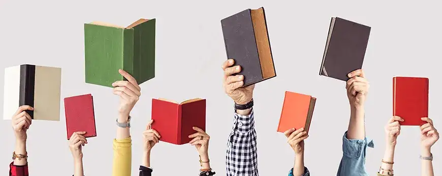 student medycyny stos książek wyzwanie