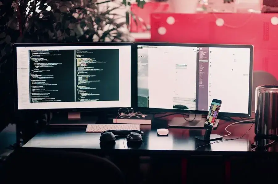 Por&oacute;wnanie monitor&oacute;w gamingowych i biurowych