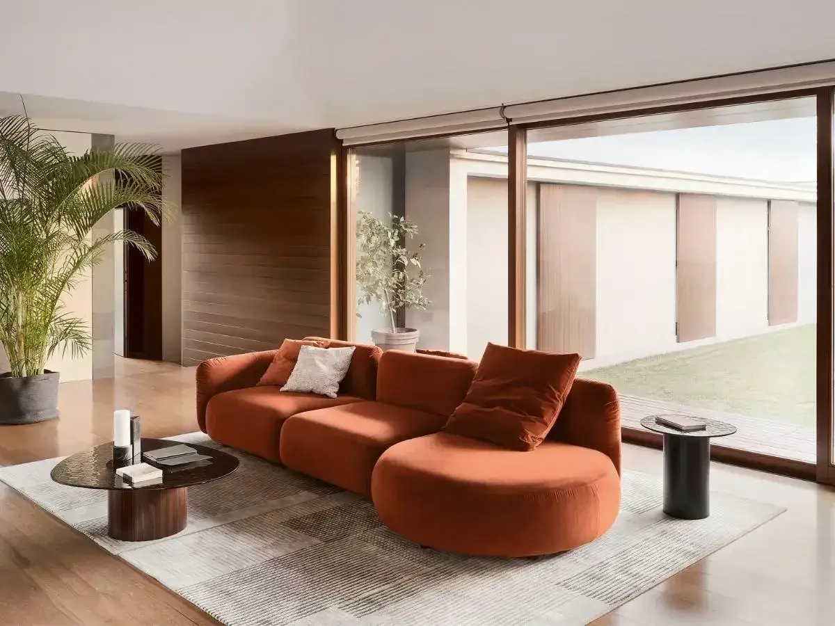 ruda kanapa inspiracje salon