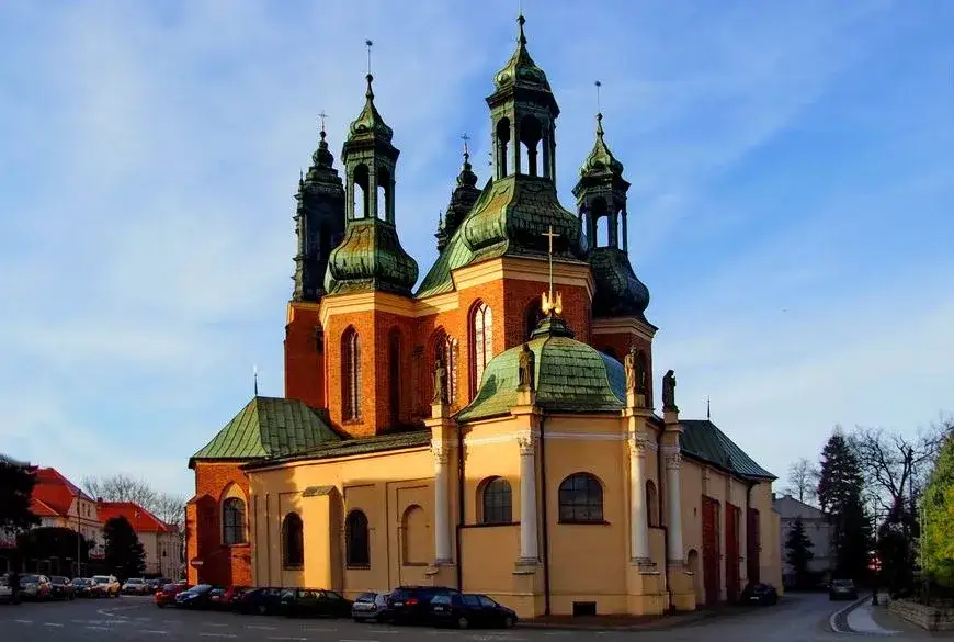 Ostr&oacute;w Tumski Poznań Katedra i Brama Poznania