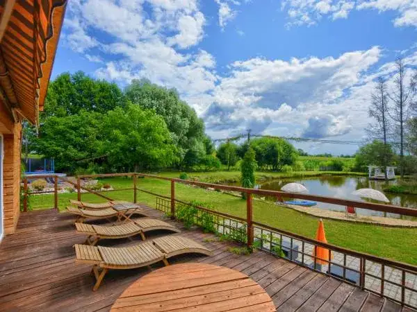 Zdjęcie Jeziora Podkarpackie: Odkryj piękno i atrakcje nad wodą