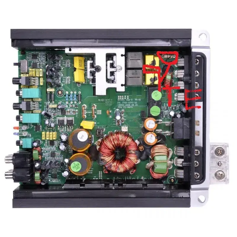 Zdjęcie Jak podłączyć subwoofer do wzmacniacza samochodowego w prosty sposób