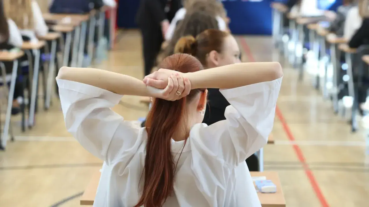 Zdjęcie Czy matura jest potrzebna do pracy? Odkryj prawdę o zatrudnieniu