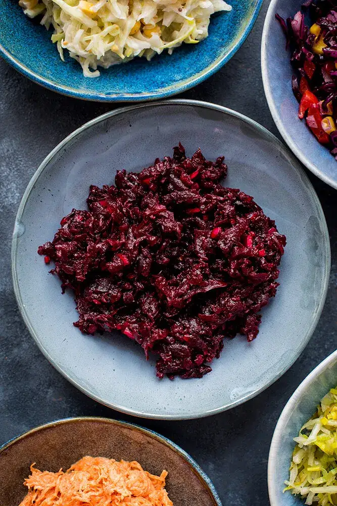 Zdjęcie Jak zrobić surówkę z buraczków – prosty przepis na zdrowy dodatek