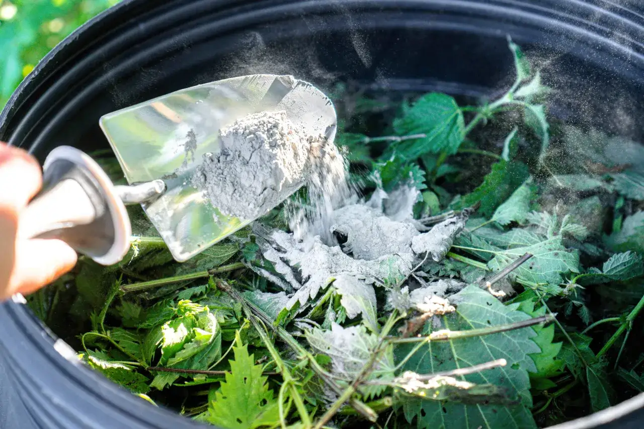 Gnoj&oacute;wka z pokrzyw przygotowanie