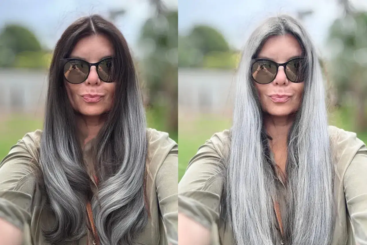 Kobieta prezentuje dwie wersje fryzury: ciemne włosy z siwymi pasmami i w pełni siwe włosy. Pokazuje, jak nosić siwe włosy z klasą.