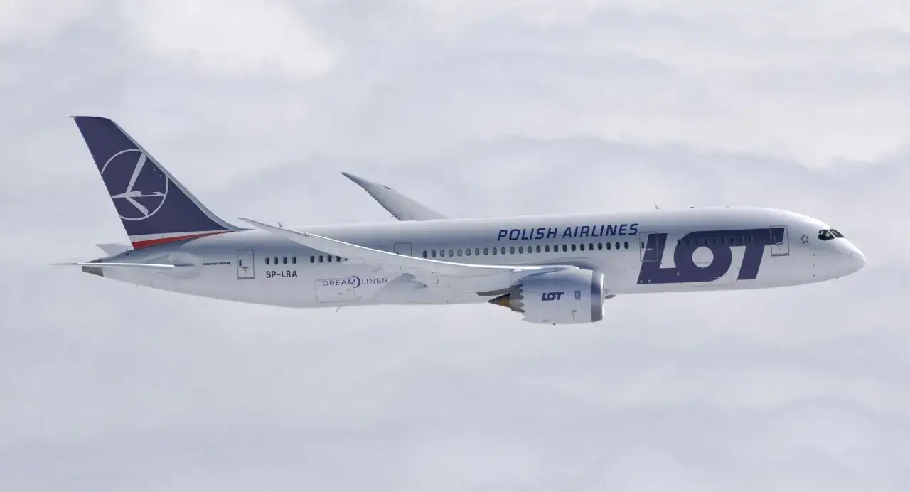Samolot LOT Polish Airlines 