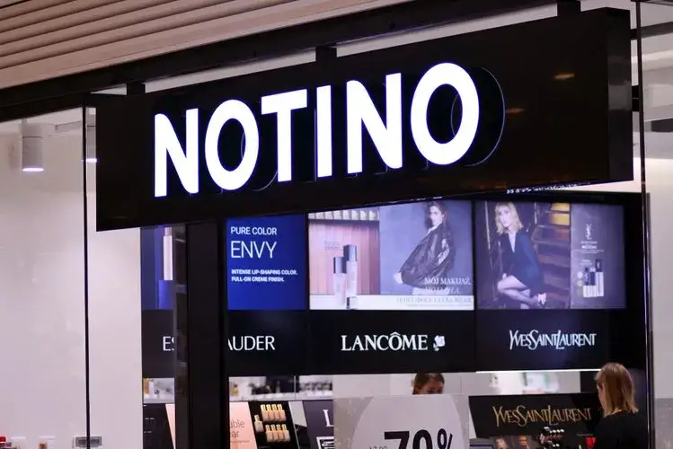 logo sephora douglas notino iperfumy e-glamour