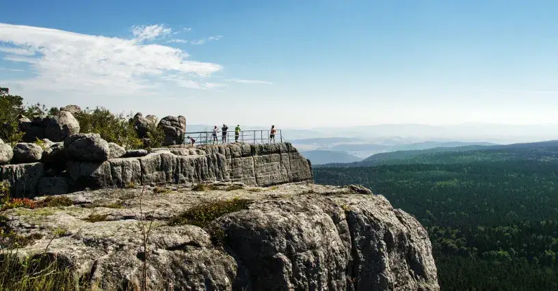 Zdjęcie Gdzie najbliżej w góry? Odkryj idealne miejsca na weekendowy wypad