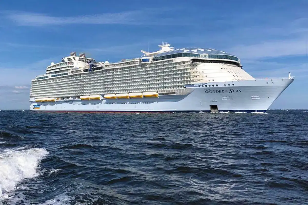 prom pasażerski na morzu