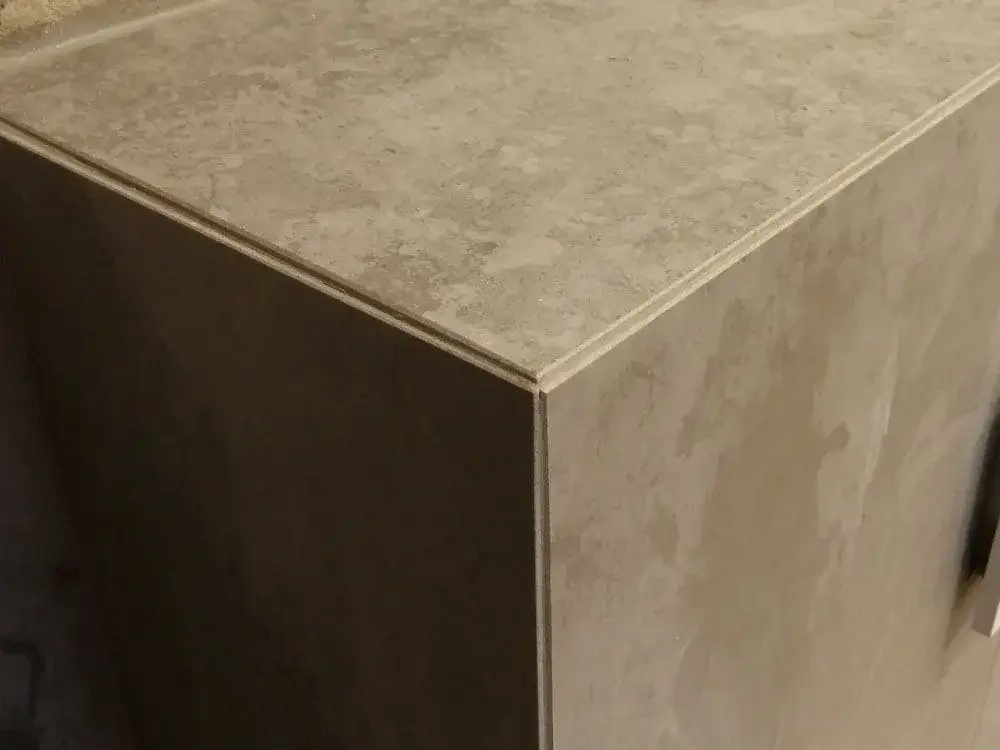 szlifowanie narożnik&oacute;w płytek 45 stopni, fugowanie płytek, silikonowanie