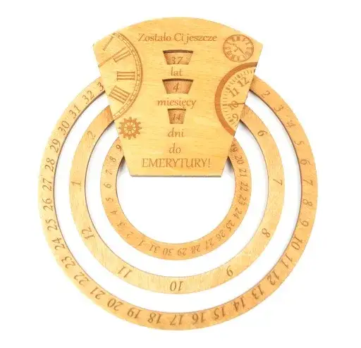 Kalendarz z zaznaczonymi 4 latami do emerytury