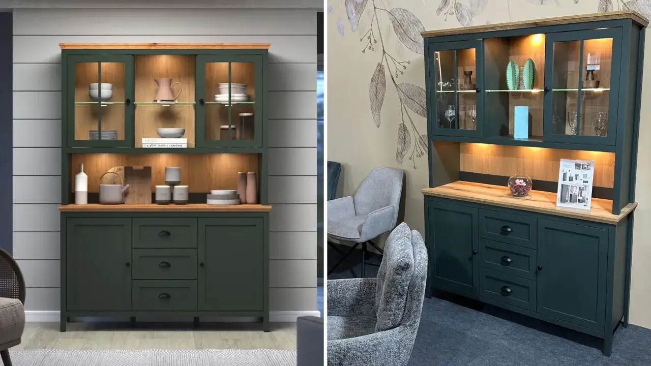 Stary kredens kuchenny aranżacje: ciemnozielony mebel z drewnianym blatem i przeszklonymi witrynami, idealny do kuchni.