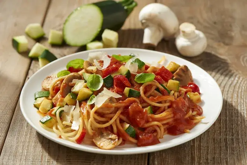 spaghetti bolognese z warzywami