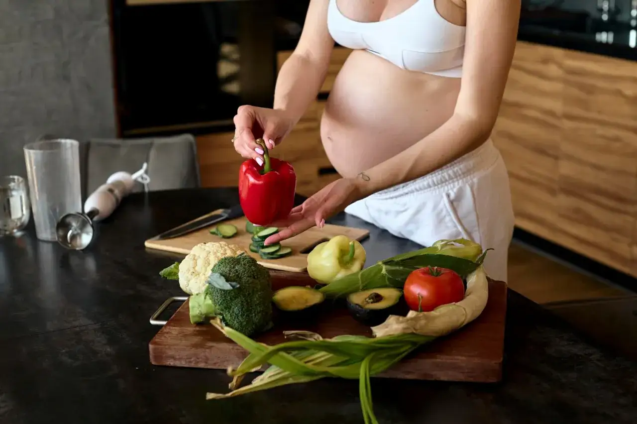 Zdjęcie Jakie zupy w ciąży? Bezpieczne przepisy i czego unikać!