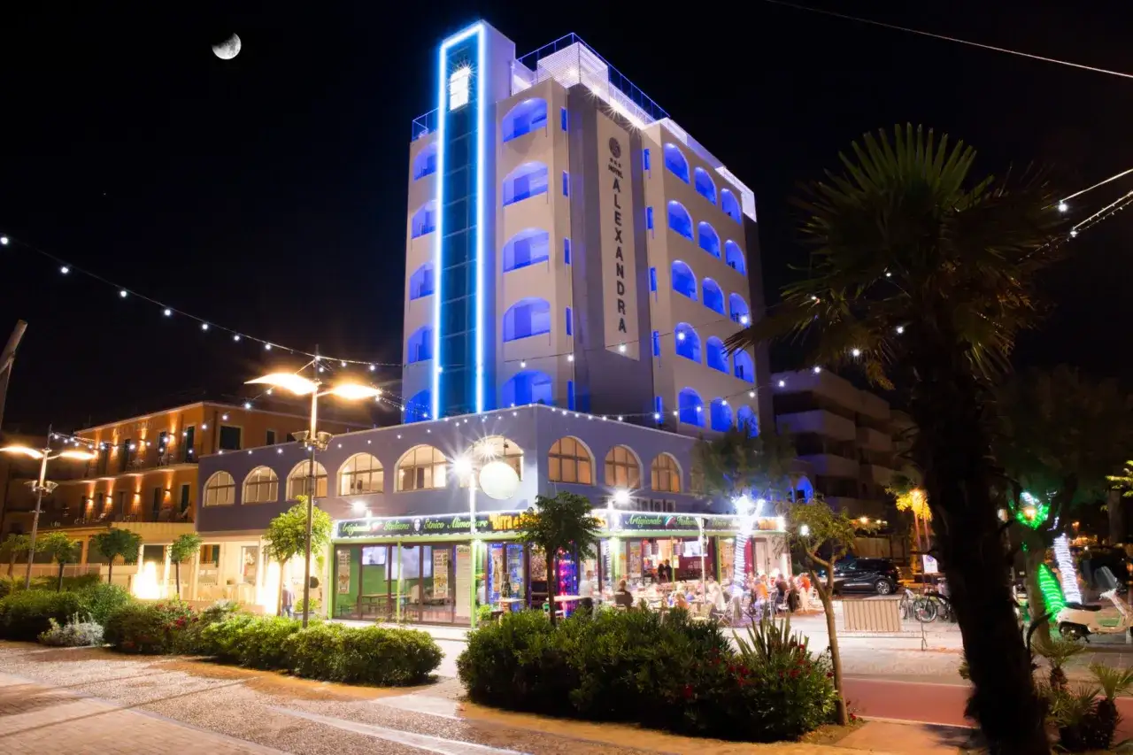 hotel misano adriatico vicino circuito moto gp