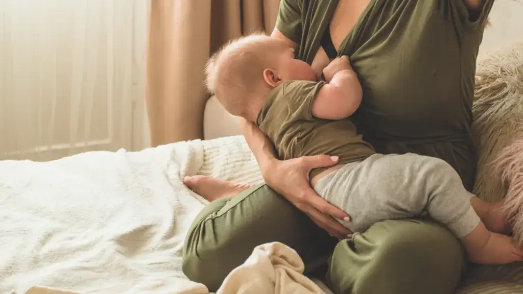 Zdjęcie Do kiedy karmić dziecko piersią? Odkryj ważne zalecenia i porady