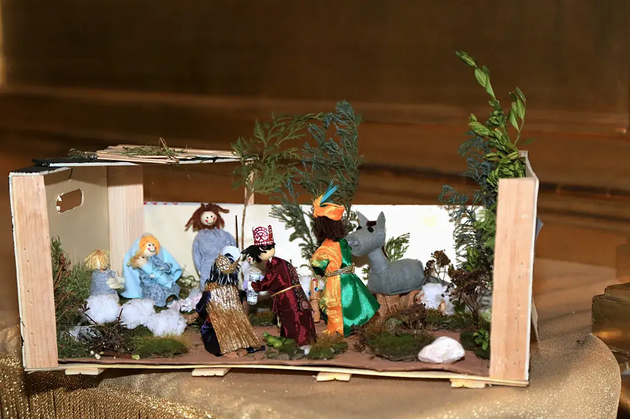 Zdjęcie Jak zrobić żłobek bożonarodzeniowy i przygotować dziecko do żłobka