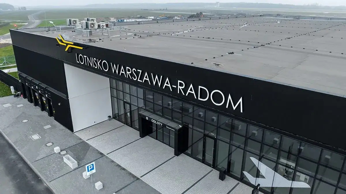Lotnisko Radom terminal budynek