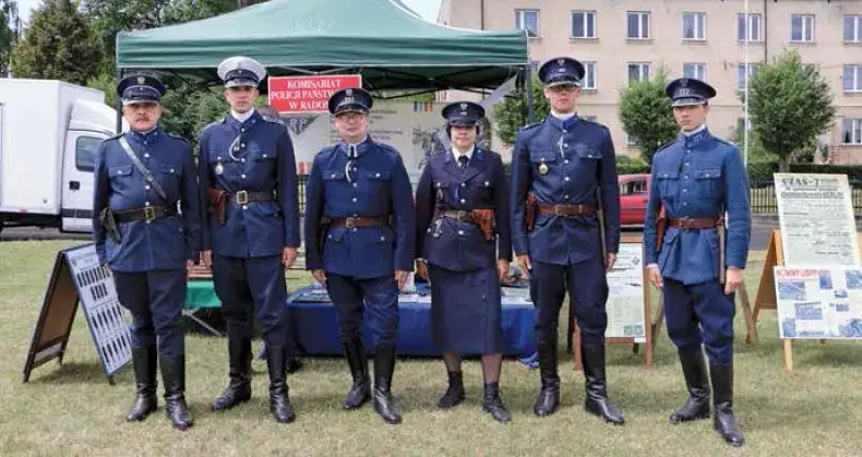 Polskie mundury służb mundurowych