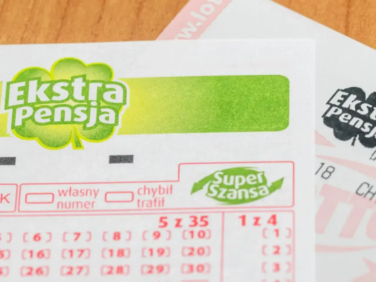 Fragment kuponu lotto z napisem 