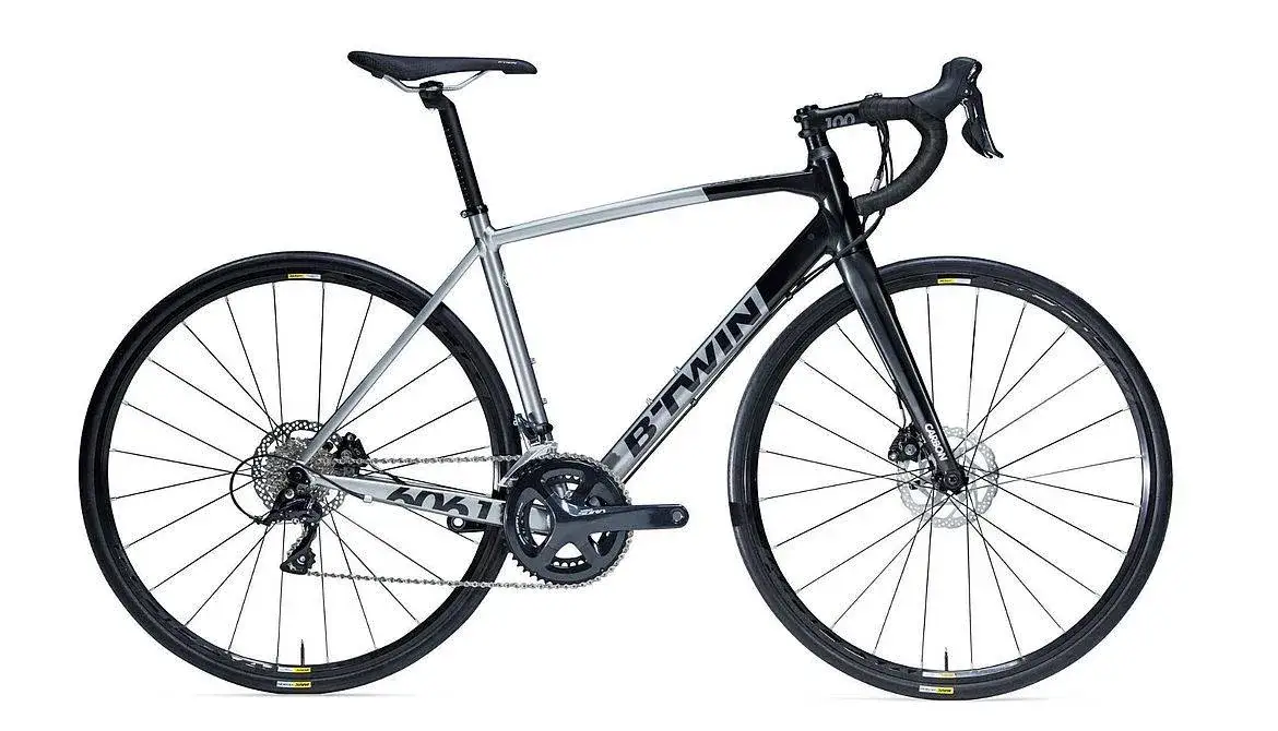 opona rower szosowy, kolarz na szosie