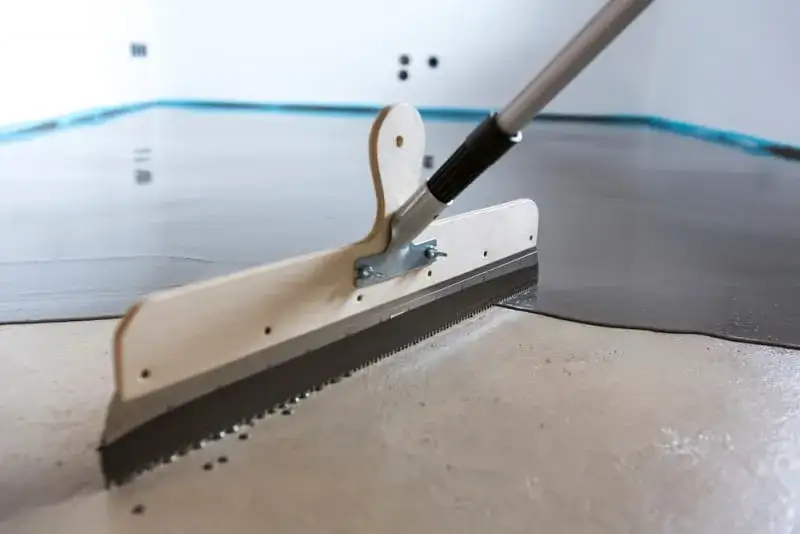 różne rodzaje wylewek podłogowych