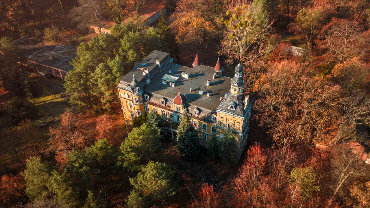 Pałac w Laskowicach Jelcz-Laskowice z lotu ptaka