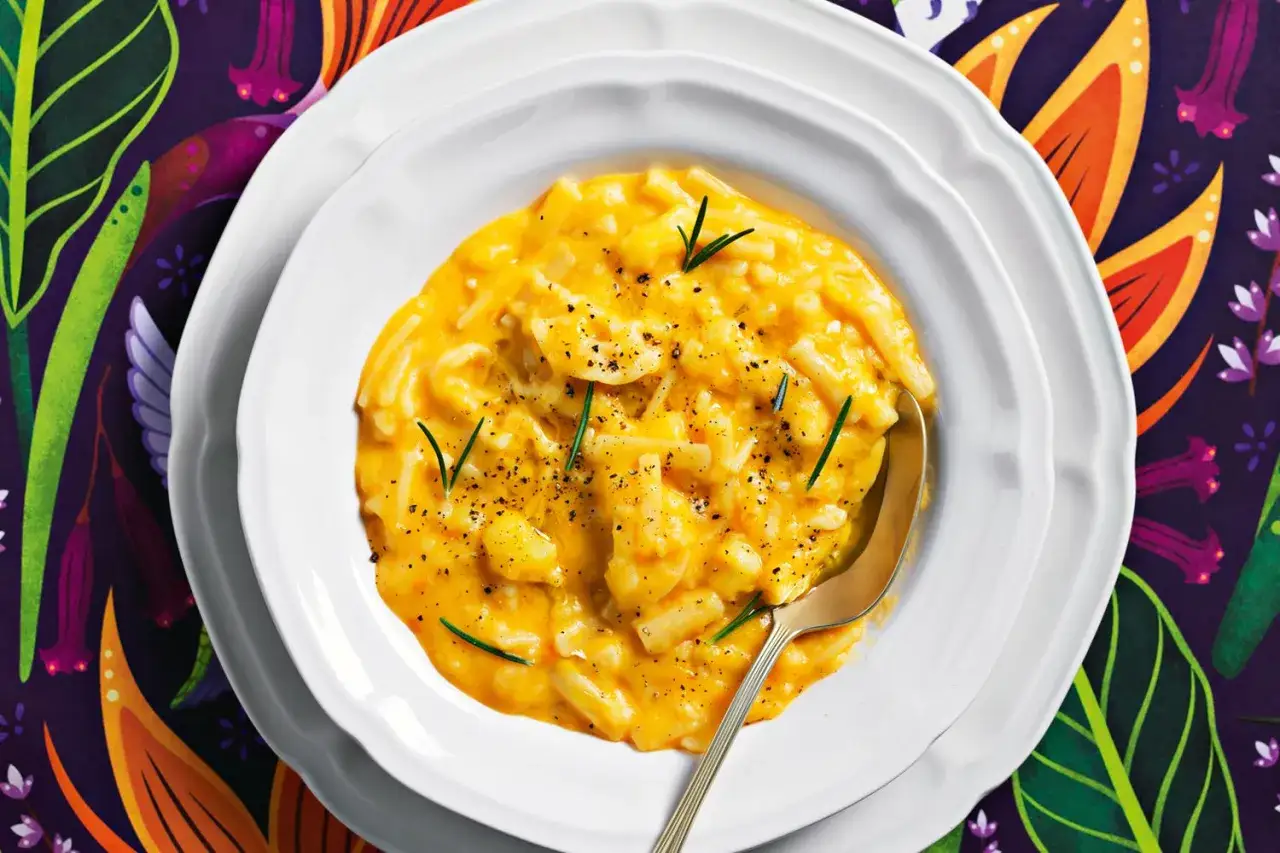 Ingredienti pasta e patate napoletana