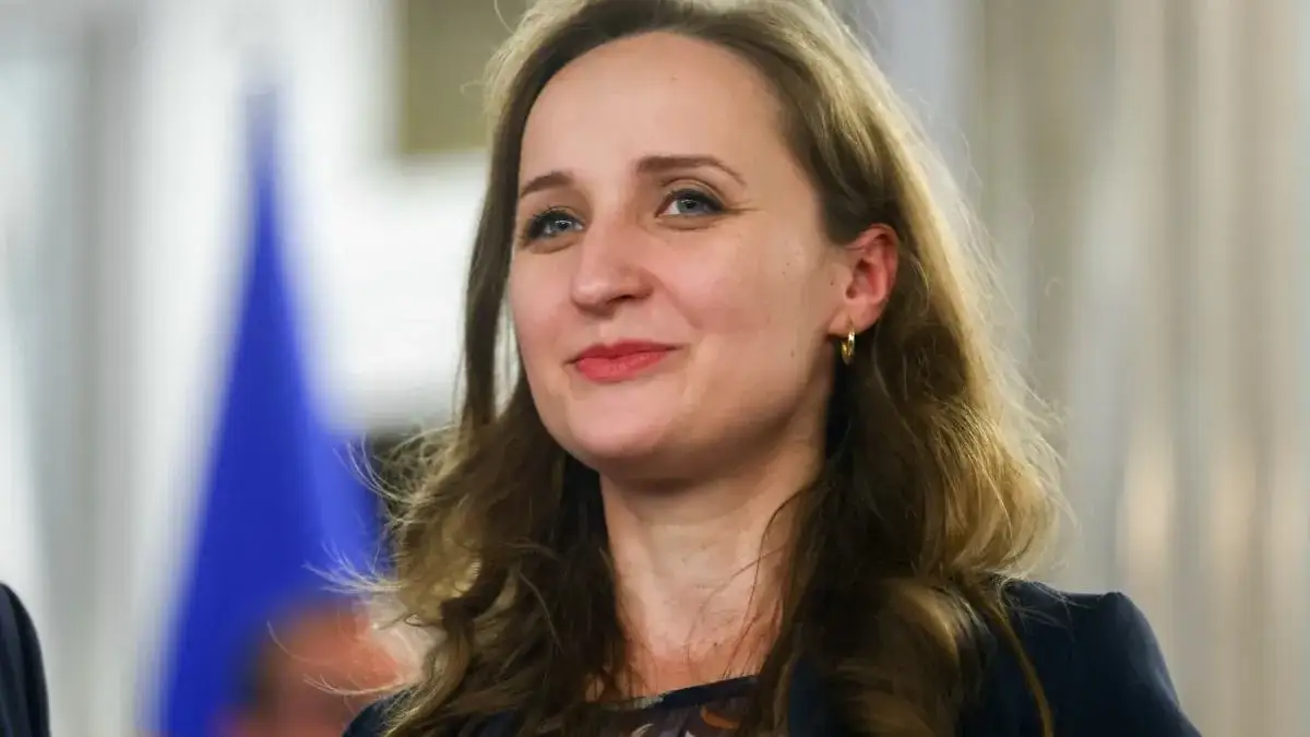 Karina Bosak portret