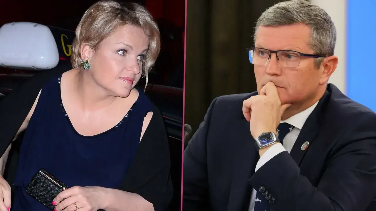 Kobieta w granatowej sukience i mężczyzna w garniturze, być może to początek bosacki romans z posłanka.