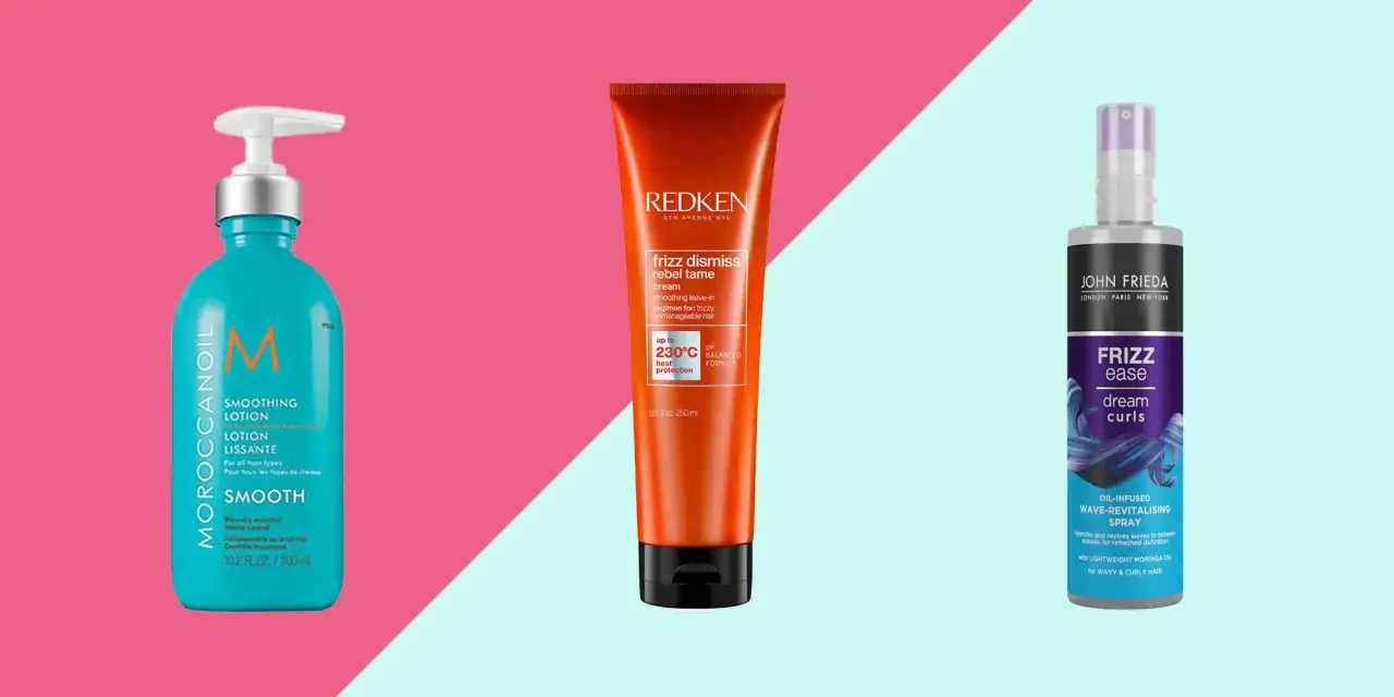 Produkty do włosów: Moroccanoil Smoothing Lotion, Redken Frizz Dismiss Rebel Tame Cream i John Frieda Frizz Ease Dream Curls Spray pomogą ujarzmić suche, puszące się włosy.