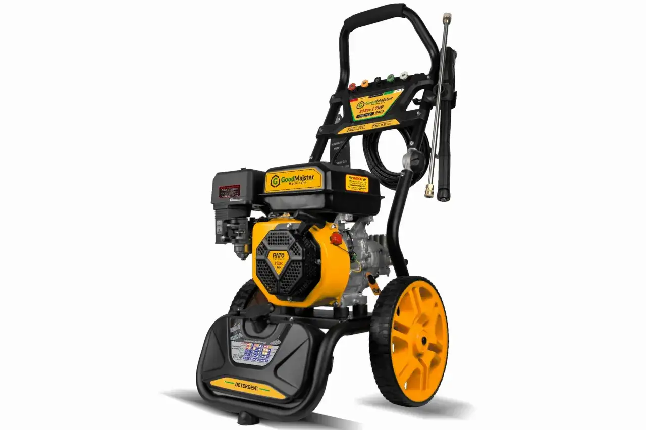 myjka ciśnieniowa spalinowa w pracy, myjka ciśnieniowa trójfazowa