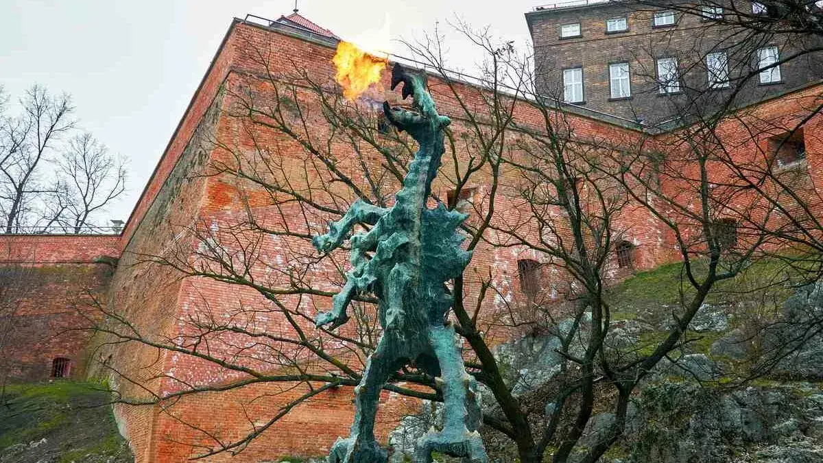 Kraków Wawel smok wawelski dzieci