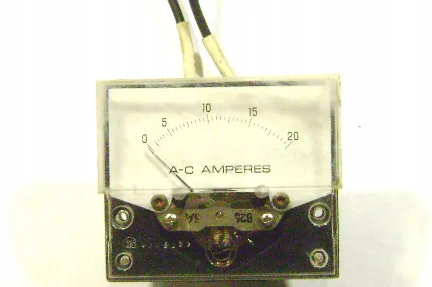 prostownik transformatorowy amperomierz
