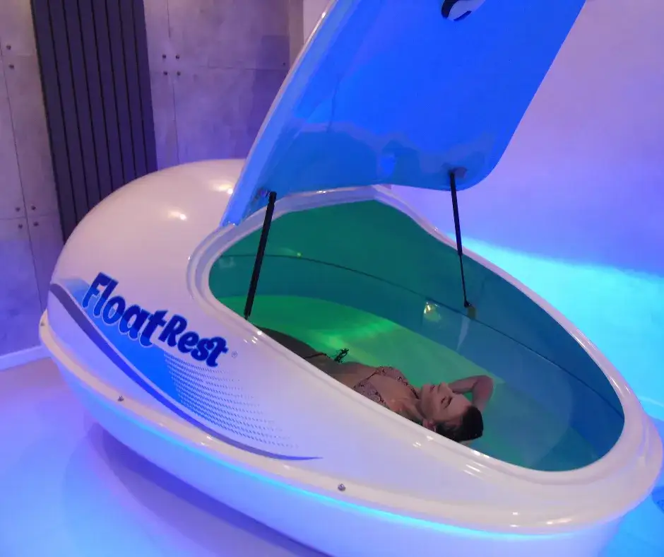 r&oacute;żnice między kapsułą a kabiną floatingową