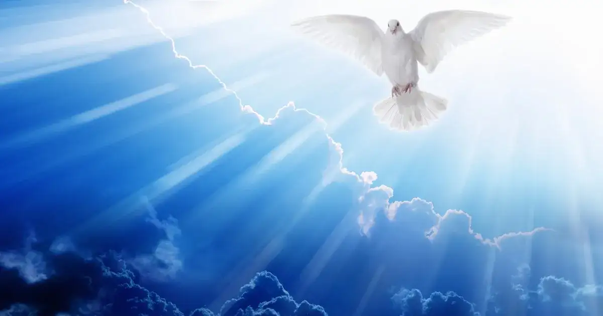Zdjęcie Kim jest Duch Święty dla chrześcijanina i jak wpływa na codzienne życie wiary