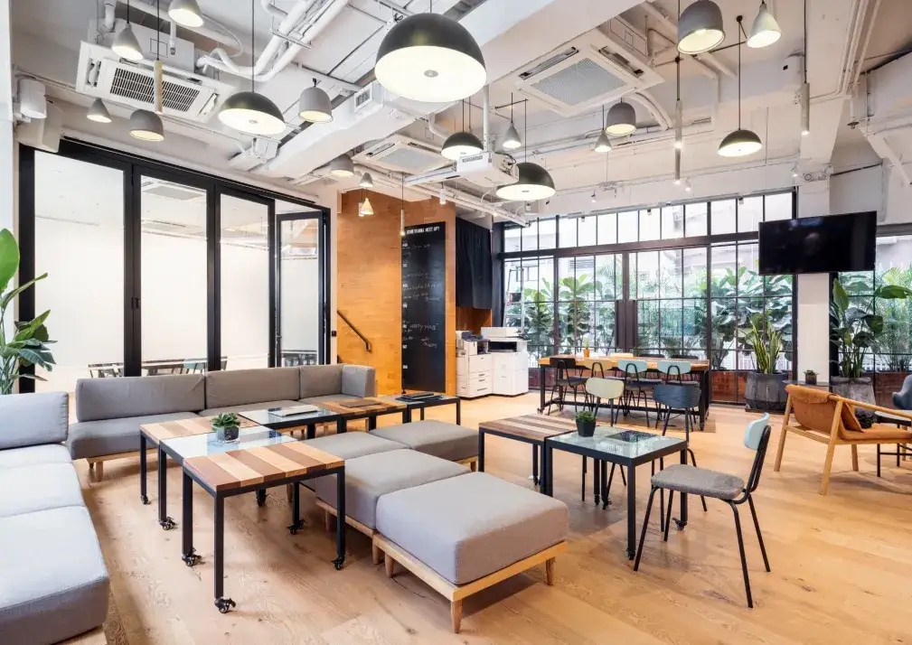 Hotelowe lobby strefa co-workingowa