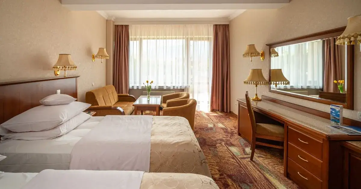 Hotel Gołębiewski Karpacz pok&oacute;j standardowy