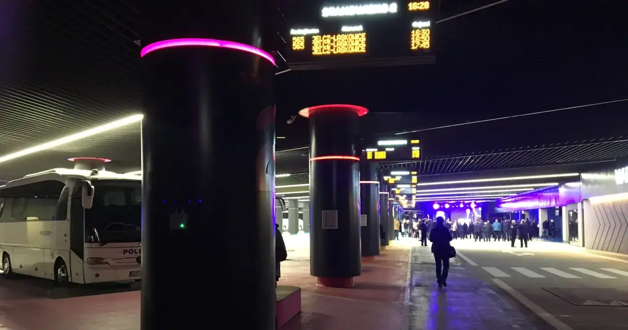 Dworzec Autobusowy Wrocław Sucha 1 poziom -2