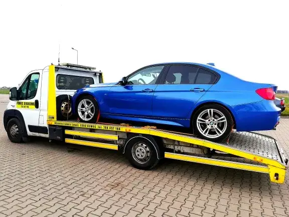 BMW na lawecie pomoc drogowa