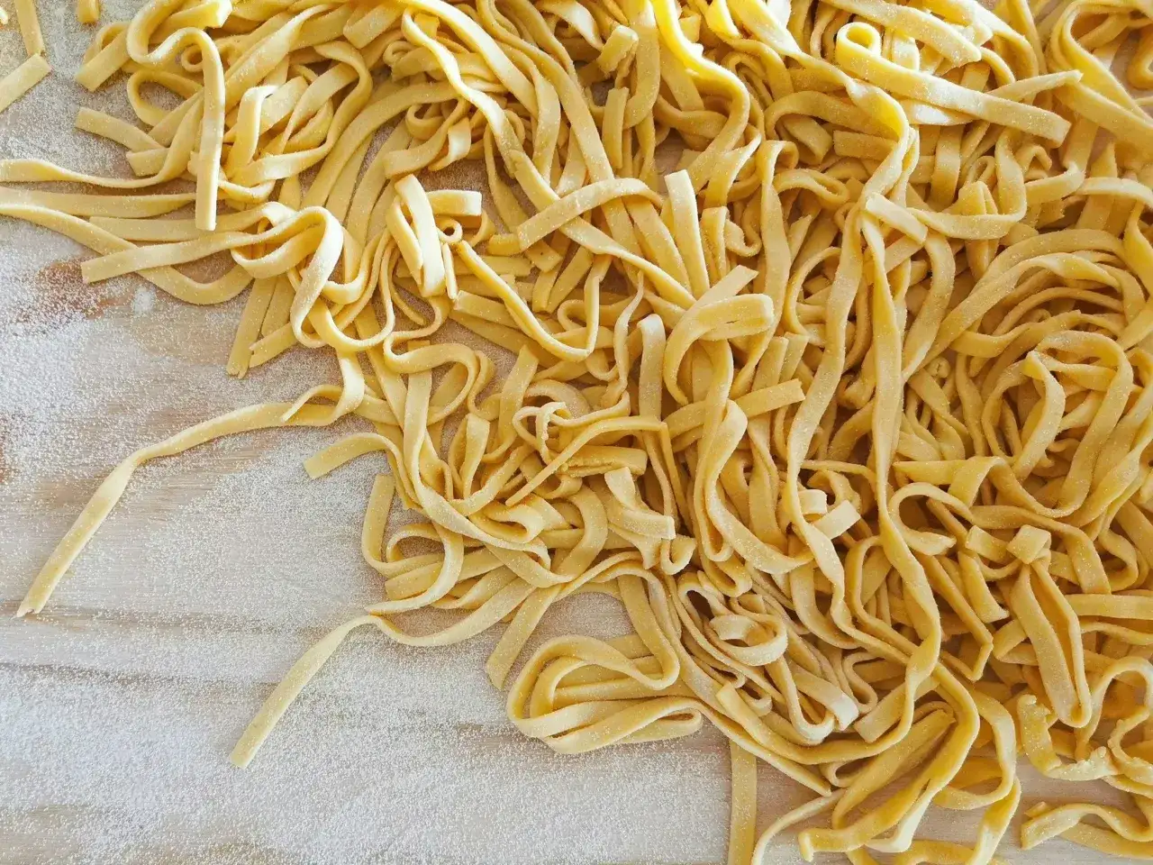 domowy makaron ręcznie robiony nostalgia