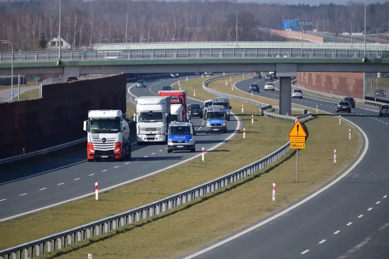 Zdjęcie Ile kosztuje odcinek autostrady A2? Sprawdź opłaty i oszczędności