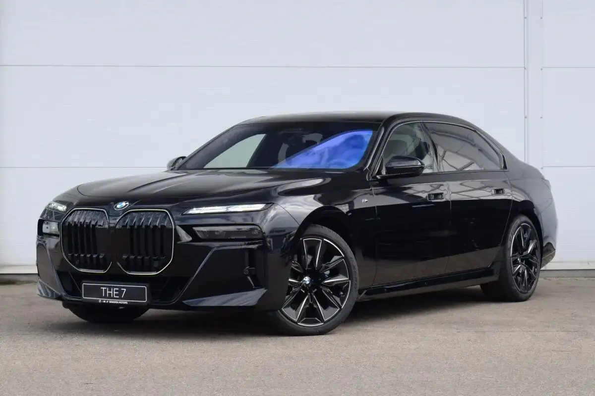 Używane BMW Serii 7 G70 G11