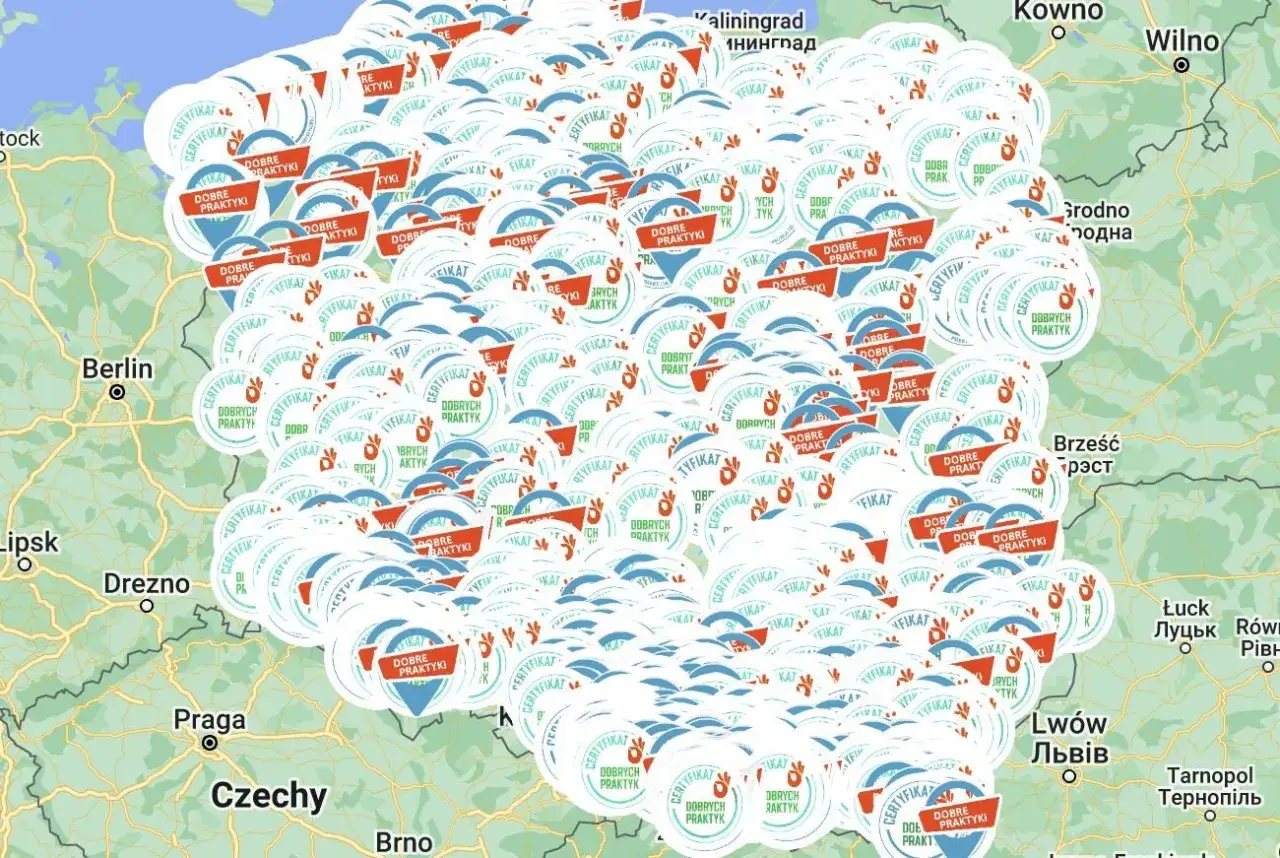 Mapa Polski i okolic z licznymi znaczkami 