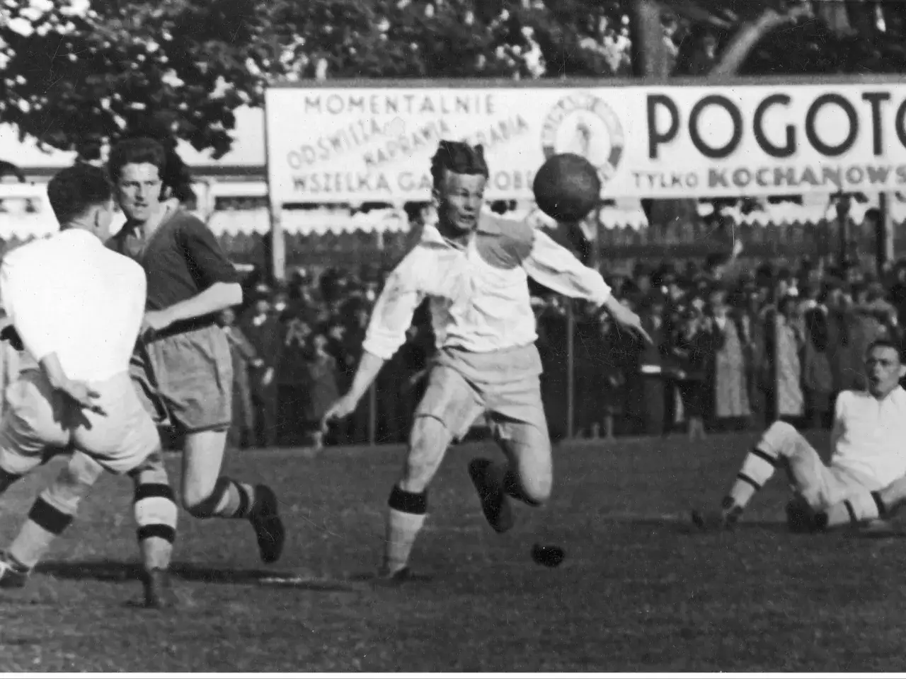 historyczny mecz piłki nożnej Lw&oacute;w 1894