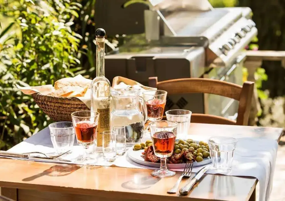 wino i grill na tarasie