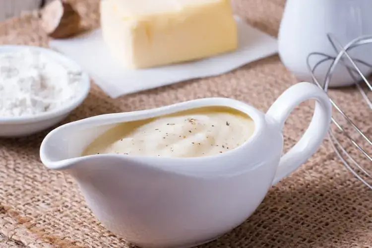 Zdjęcie Ingrédients essentiels pour une béchamel parfaite à chaque fois