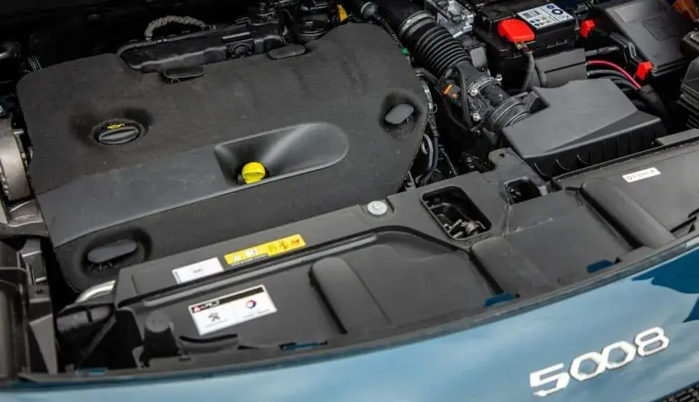 Zdjęcie Peugeot 5008 jaki silnik wybrać, aby uniknąć problemów z wydajnością?