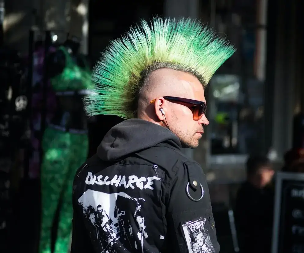 Zdjęcie Polski punk rock - wielka historia buntu przeciwko systemowi PRL